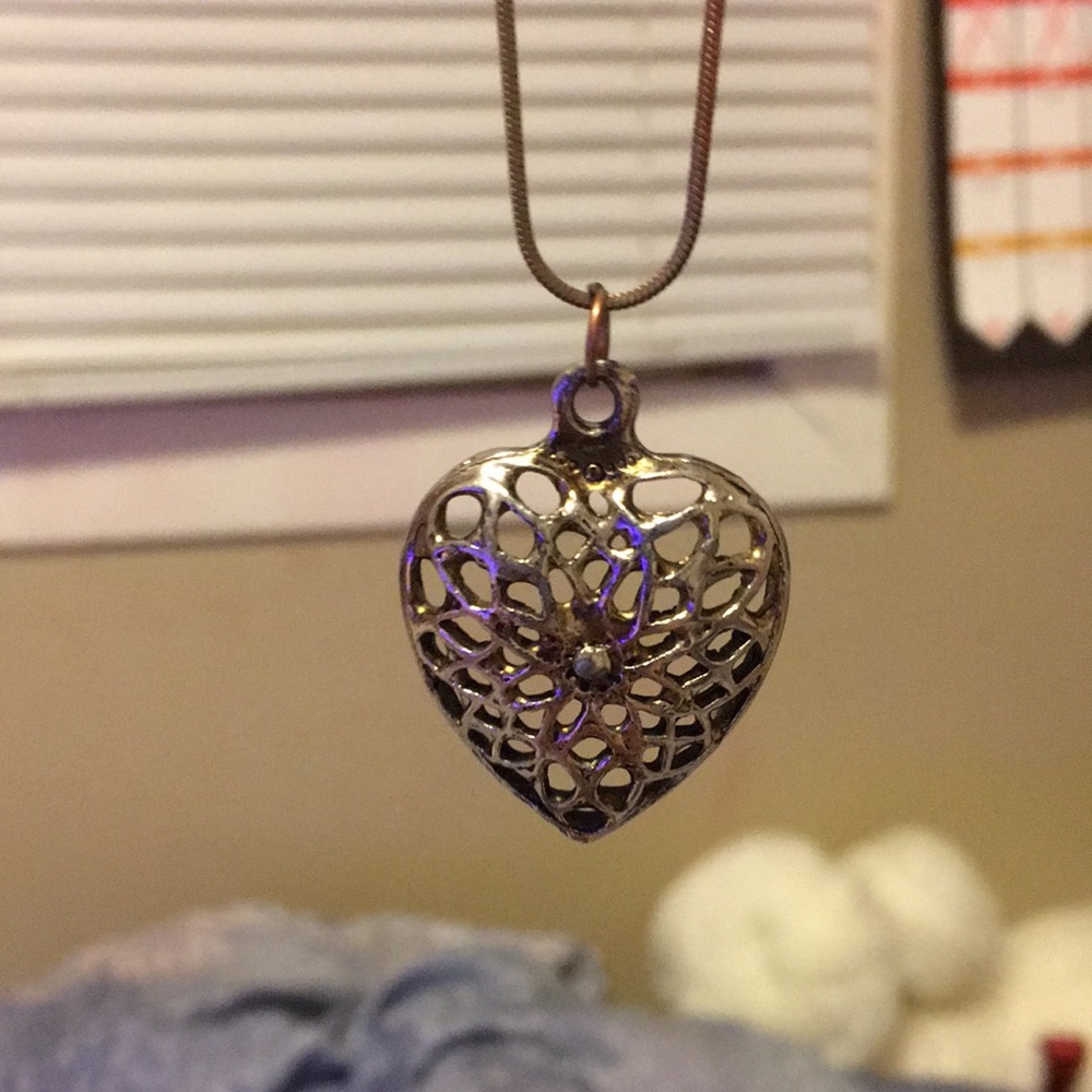Pendant necklace